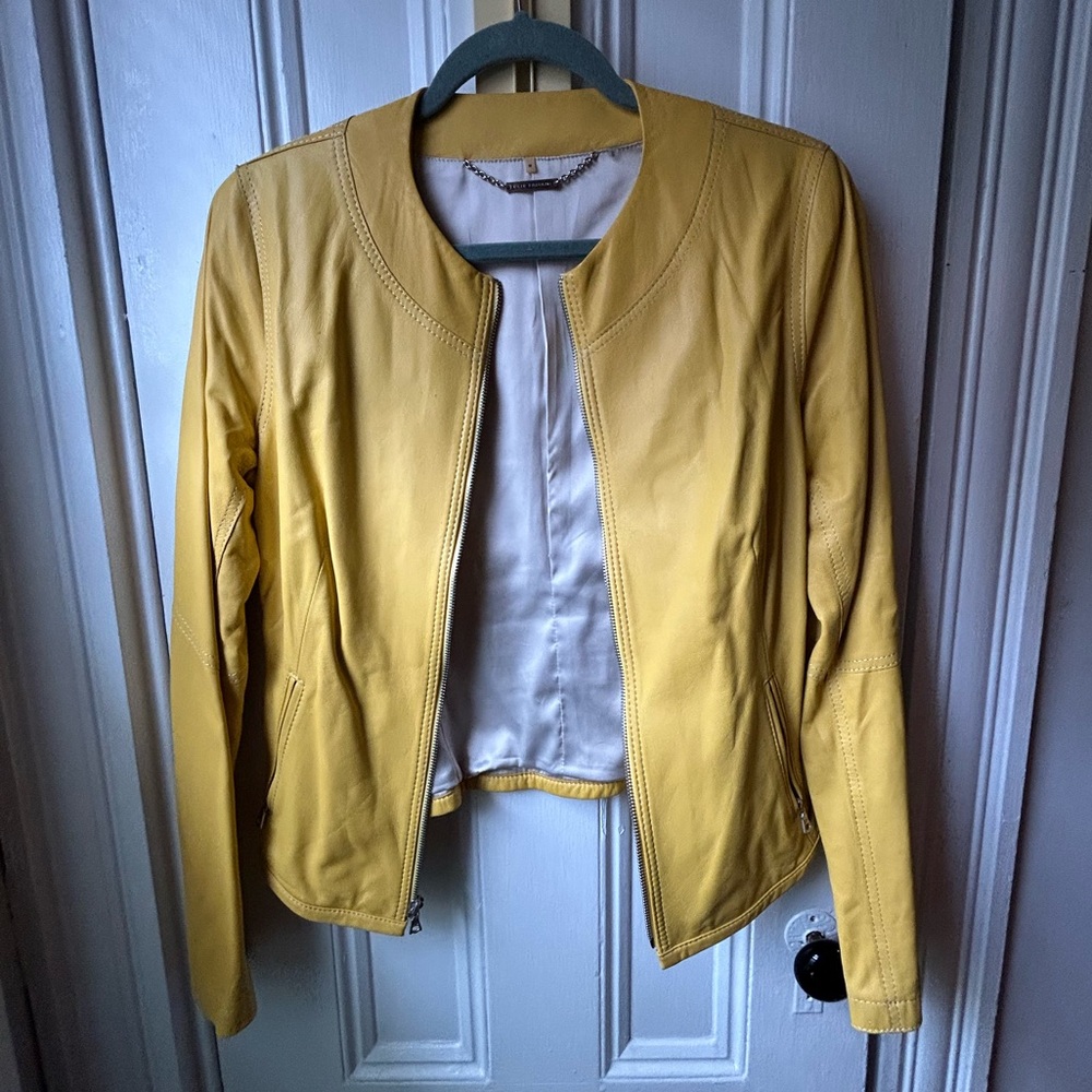 Elie Tahari Leather jacket